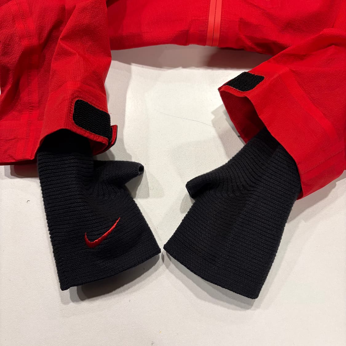 [M] 나이키 MMW 매튜 레드 후드 바람막이 자켓 D408 상품이미지9