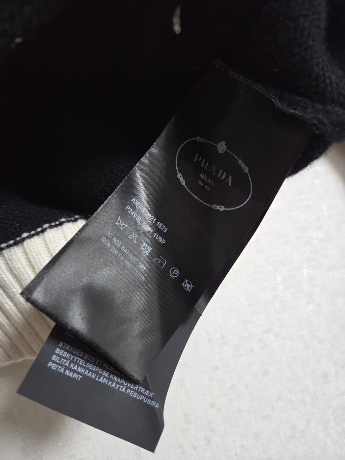 프라다 반팔 니트 티셔츠  상품이미지4