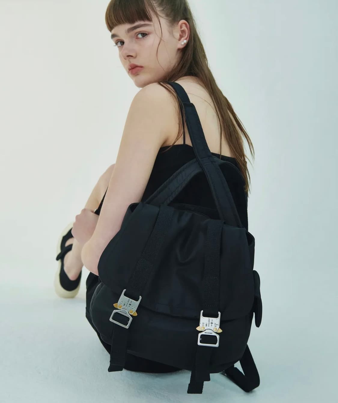 닐링 오후 다섯시반 백팩 블랙 상품이미지1