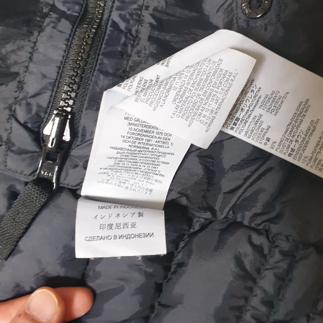 스톤아일랜드 경량 패딩 조끼 상품이미지9