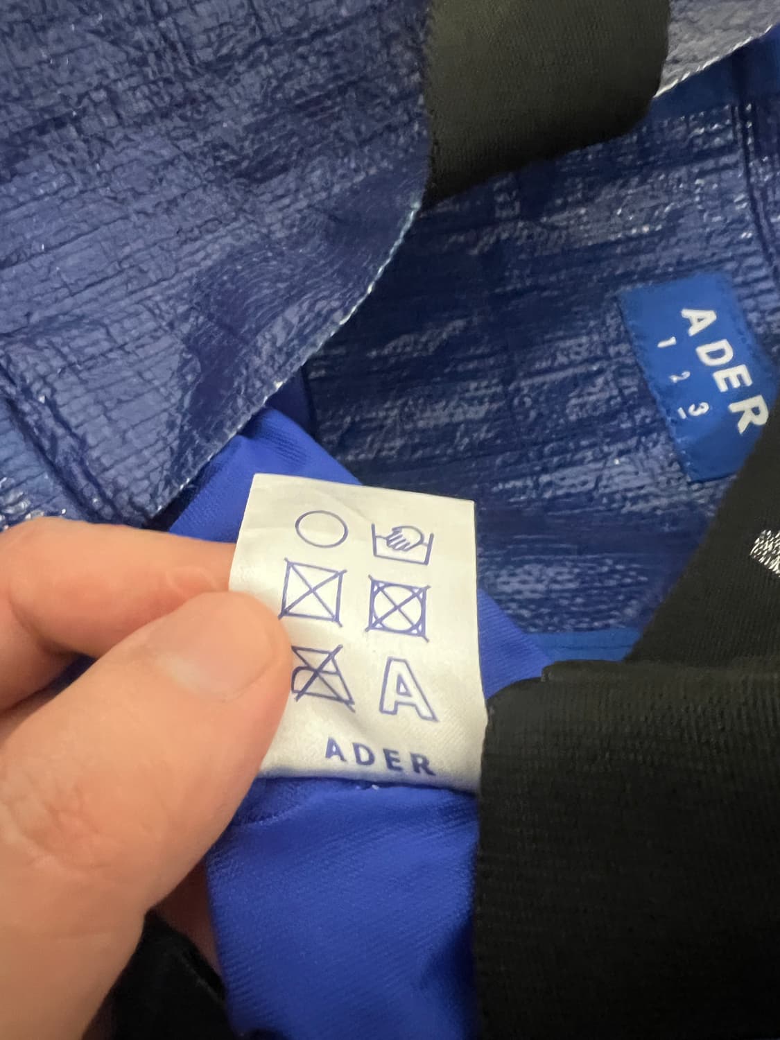 아더에러 18fw 벨트백 상품이미지5