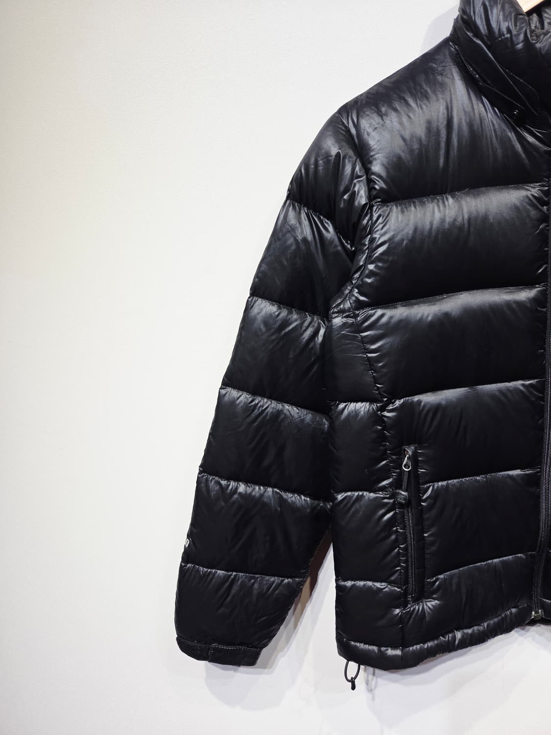 노스페이스 700 구스다운 눕시 패딩 자켓 유광 블랙 상품이미지3