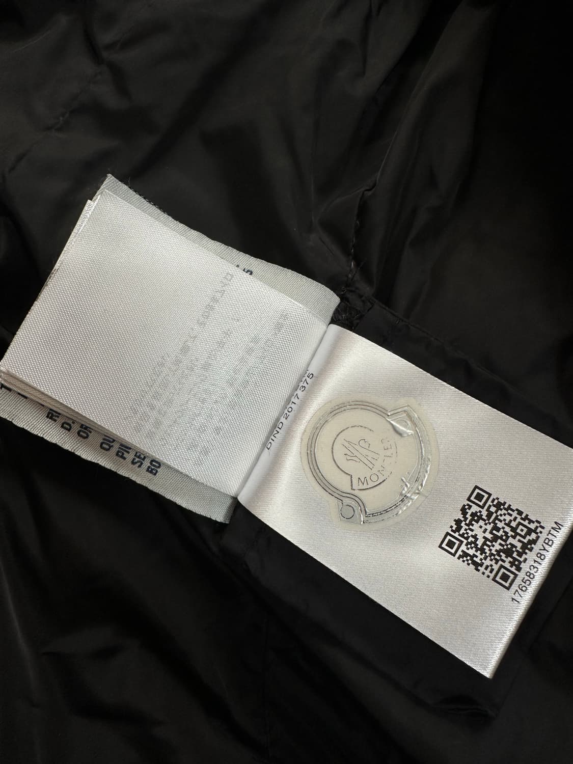 몽클레어 여성 패딩 블랙 2사이즈 상품이미지7