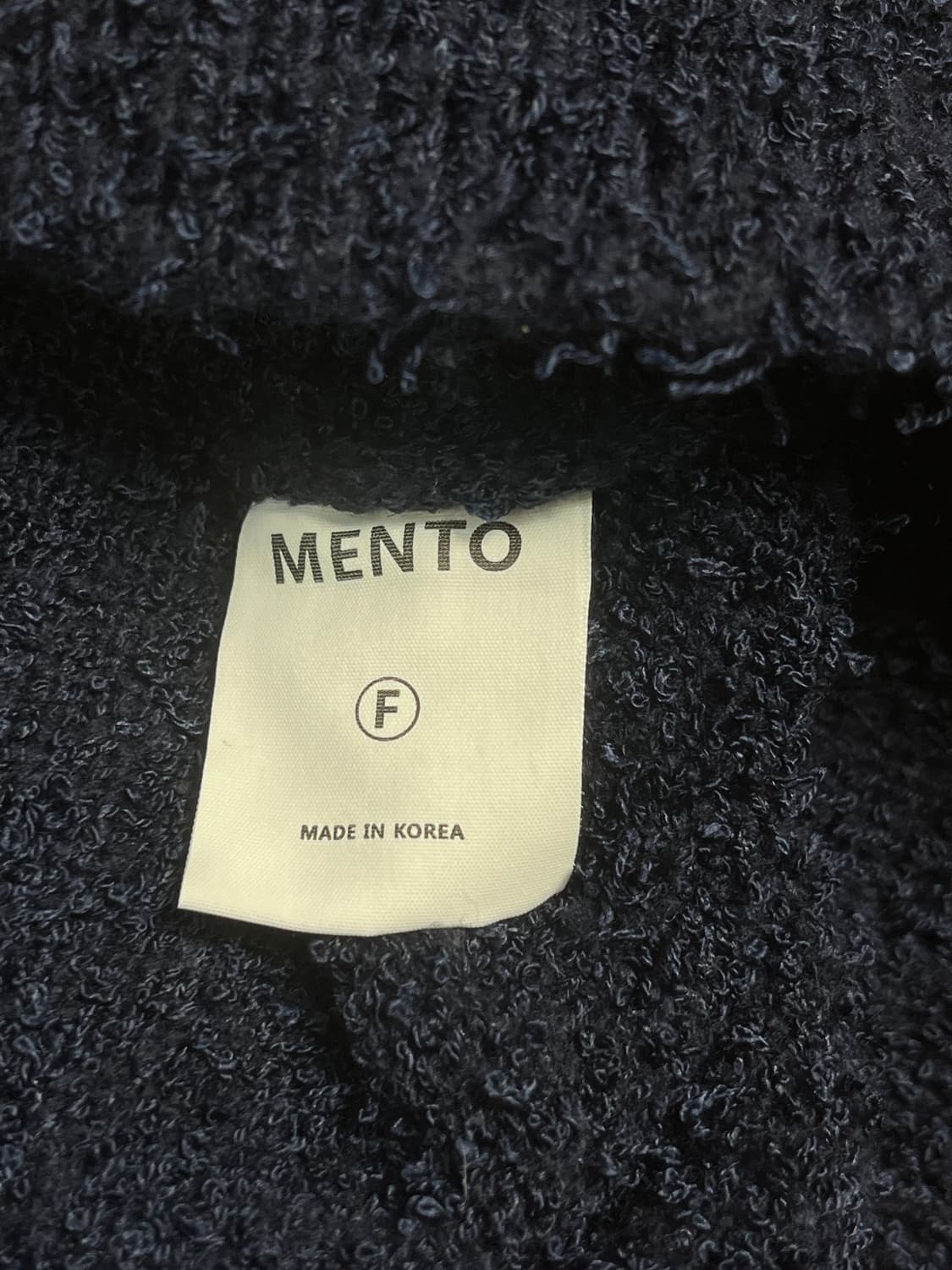 [FREE] 멘토 네이비 니트 부클 카라 가디건 상품이미지3