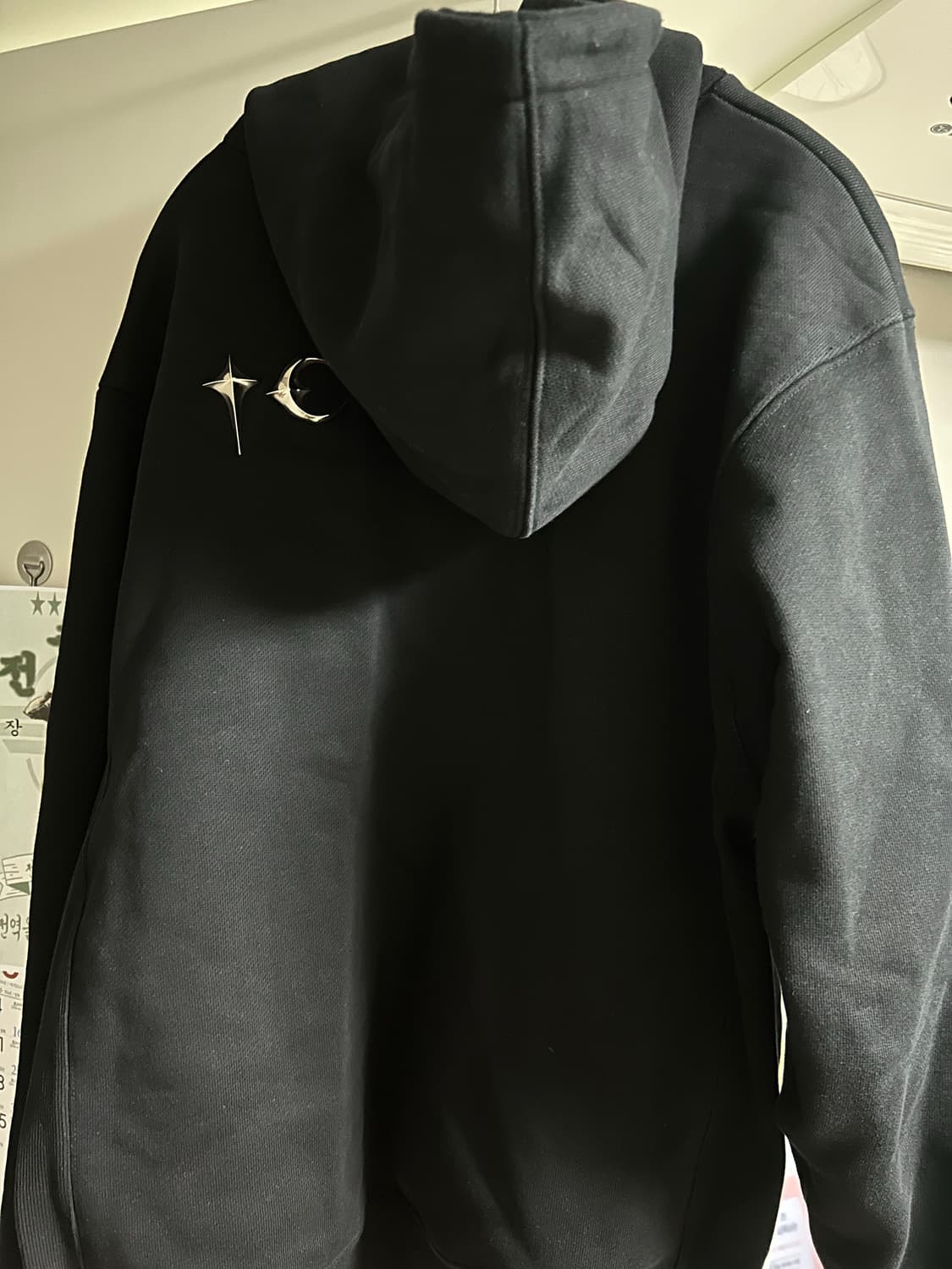 떠그클럽 엠블럼 후드티 상품이미지2