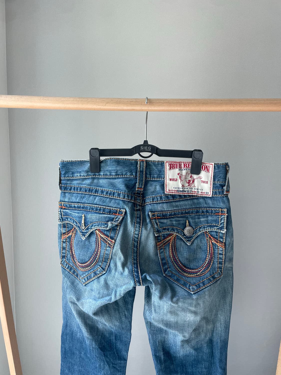 True Religion (트루릴리젼) 세미 부츠컷 데님 상품이미지4