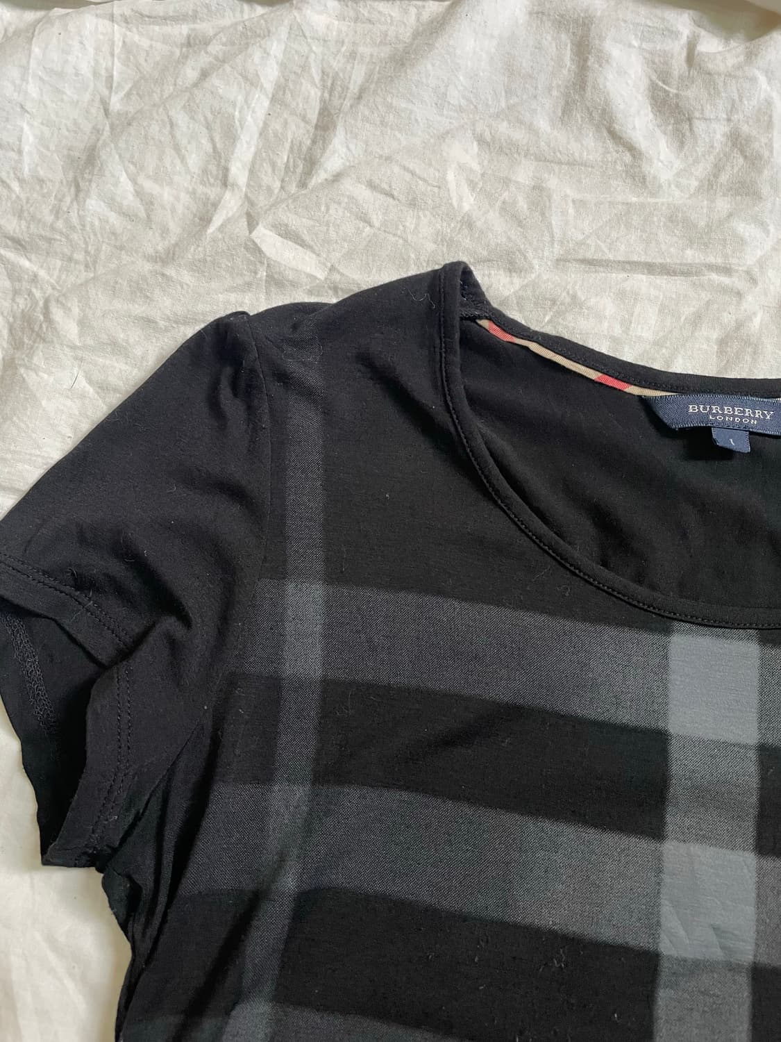 버버리 블랙 노바체크 반팔 티셔츠 상품이미지2