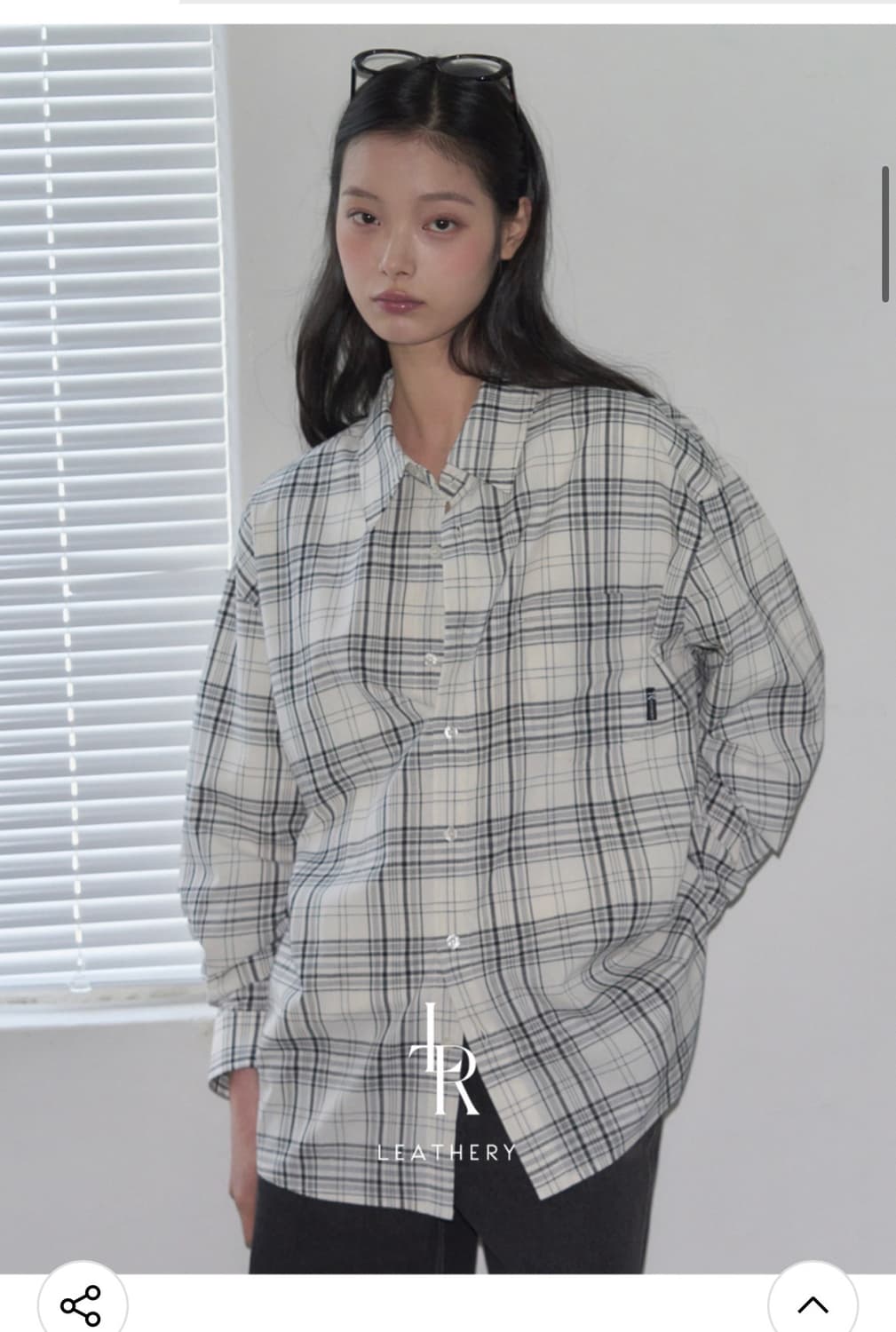 (L) 레더리 마일로 오버핏 체크 셔츠 [WHITE] 판매 상품이미지3