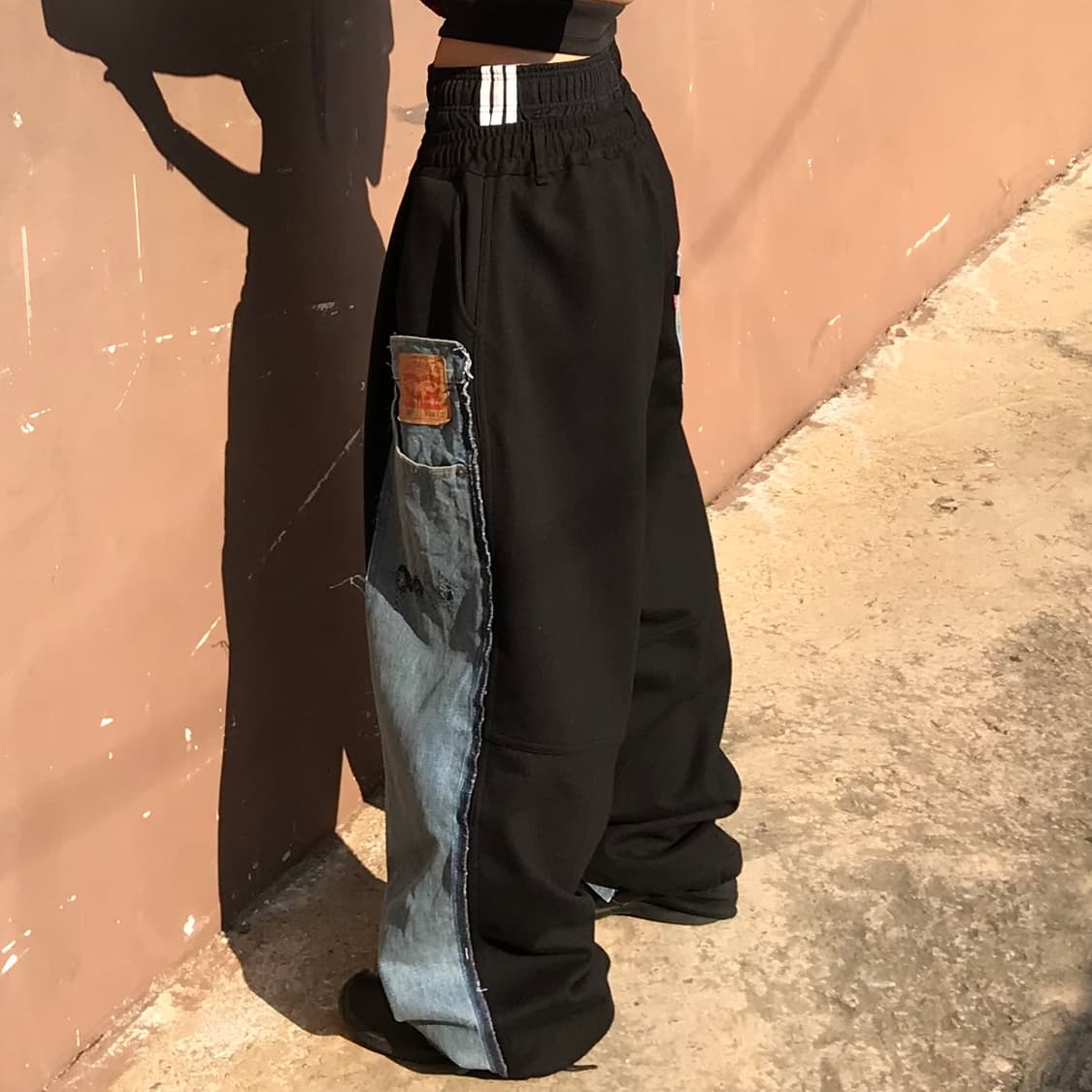 Levi's Remake Sweat 𝖭𝖮. 690 상품이미지3