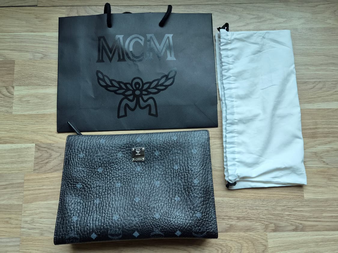 MCM 블랙 모노그램 클러치백 (남.여공용) 상품이미지1