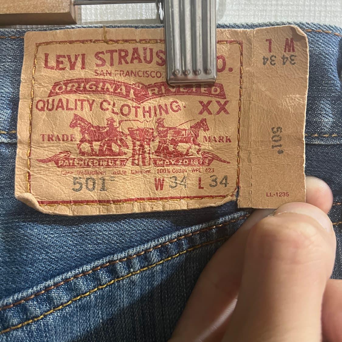 (34/34) 리바이스 501 워싱 스트레이트핏 데님 청바지 상품이미지4