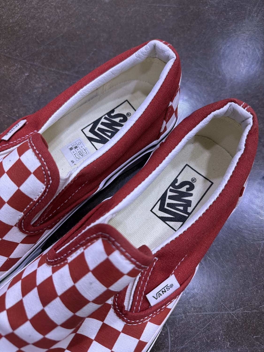반스 체커보드 슬립온 스니커즈 레드 화이트 255 상품이미지5