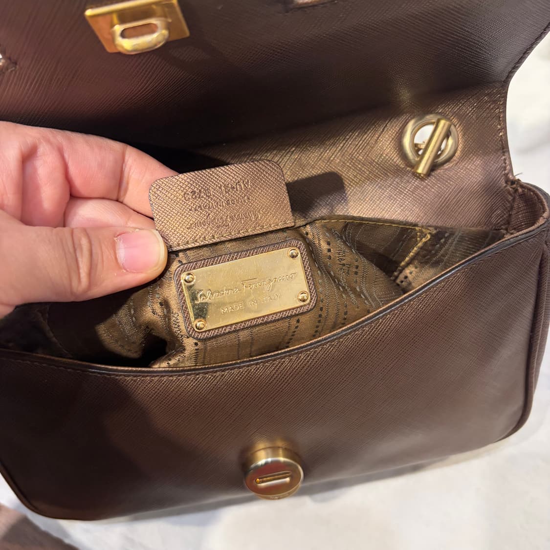 페라가모 간치니 체인 숄더백 가방 상품이미지9