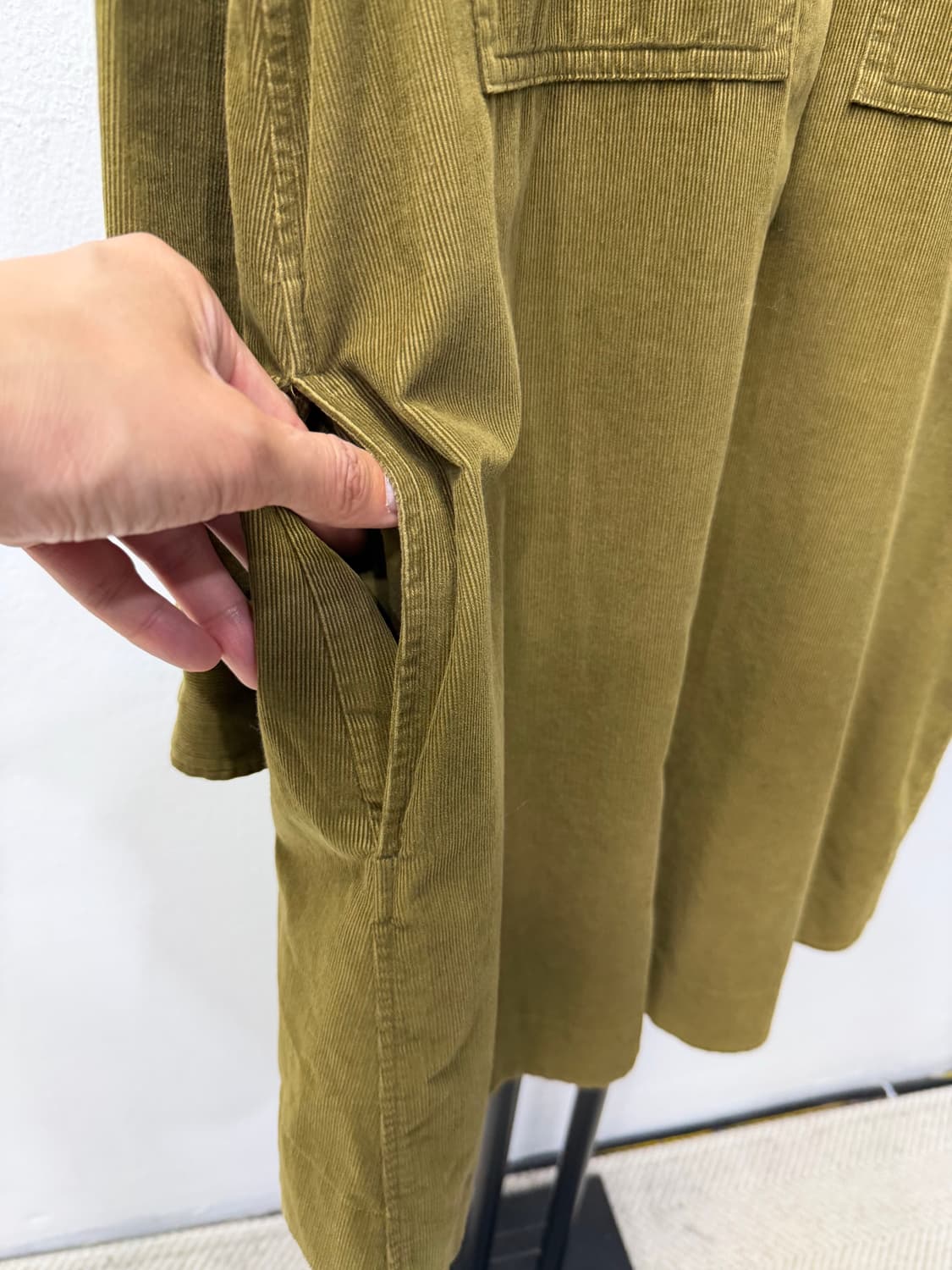 정품) COS 코스 카키색 코듀로이 셔츠 원피스 32(55-66) 상품이미지4