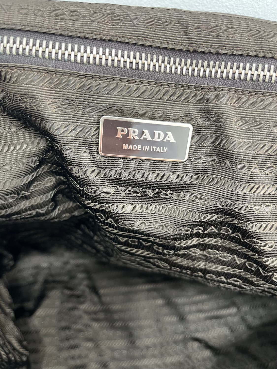 프라다 카키 나일론 토트백 자물쇠 포함 상품이미지6