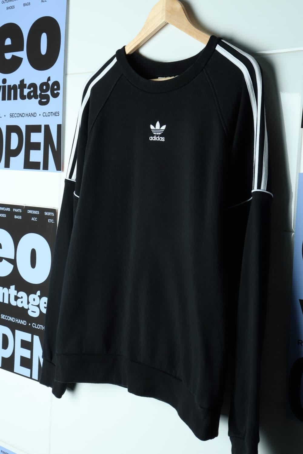 (L-XL) 아디다스 맨투맨 티셔츠 불꽃 검흰 삼선 메인로고-H31096 상품이미지1