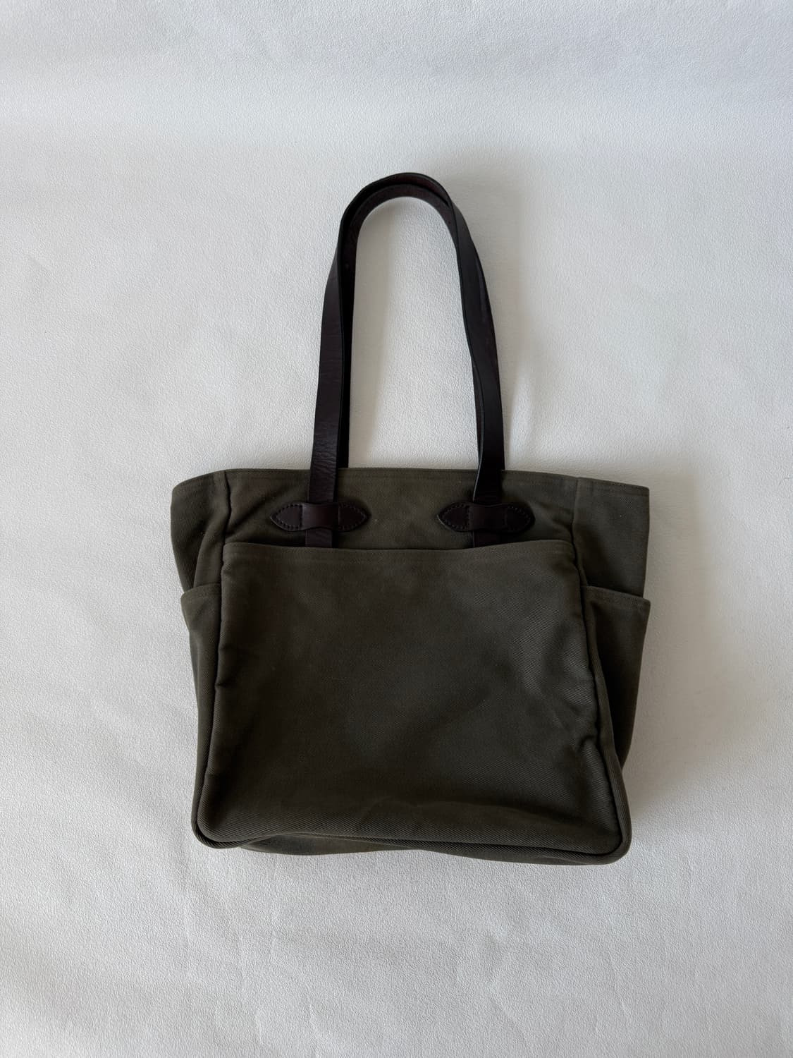 필슨(FILSON) 캔버스&레더 숄더백 상품이미지1