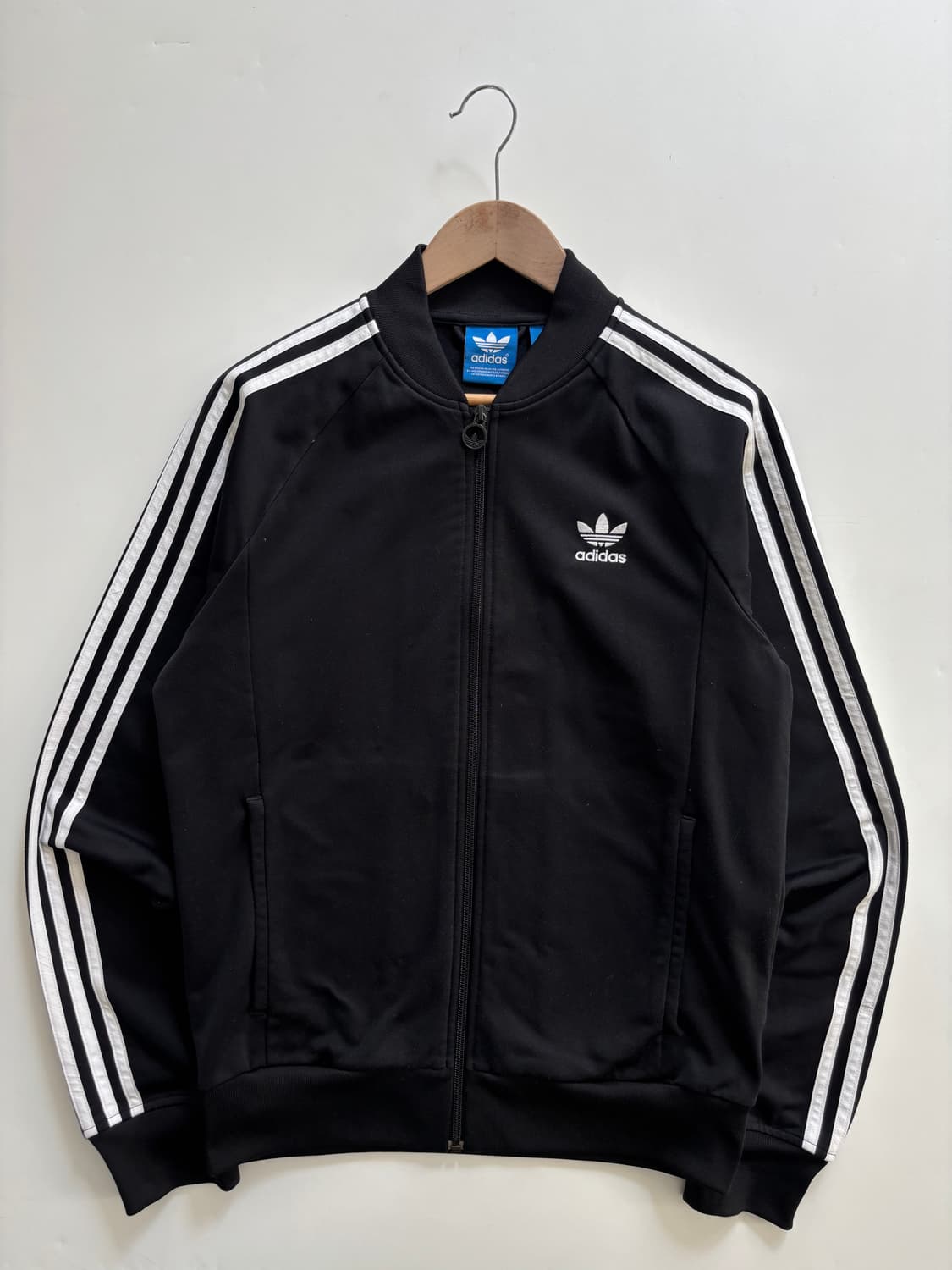 Adidas 아디다스 블랙컬러 슈퍼스타 트랙탑 상품이미지2