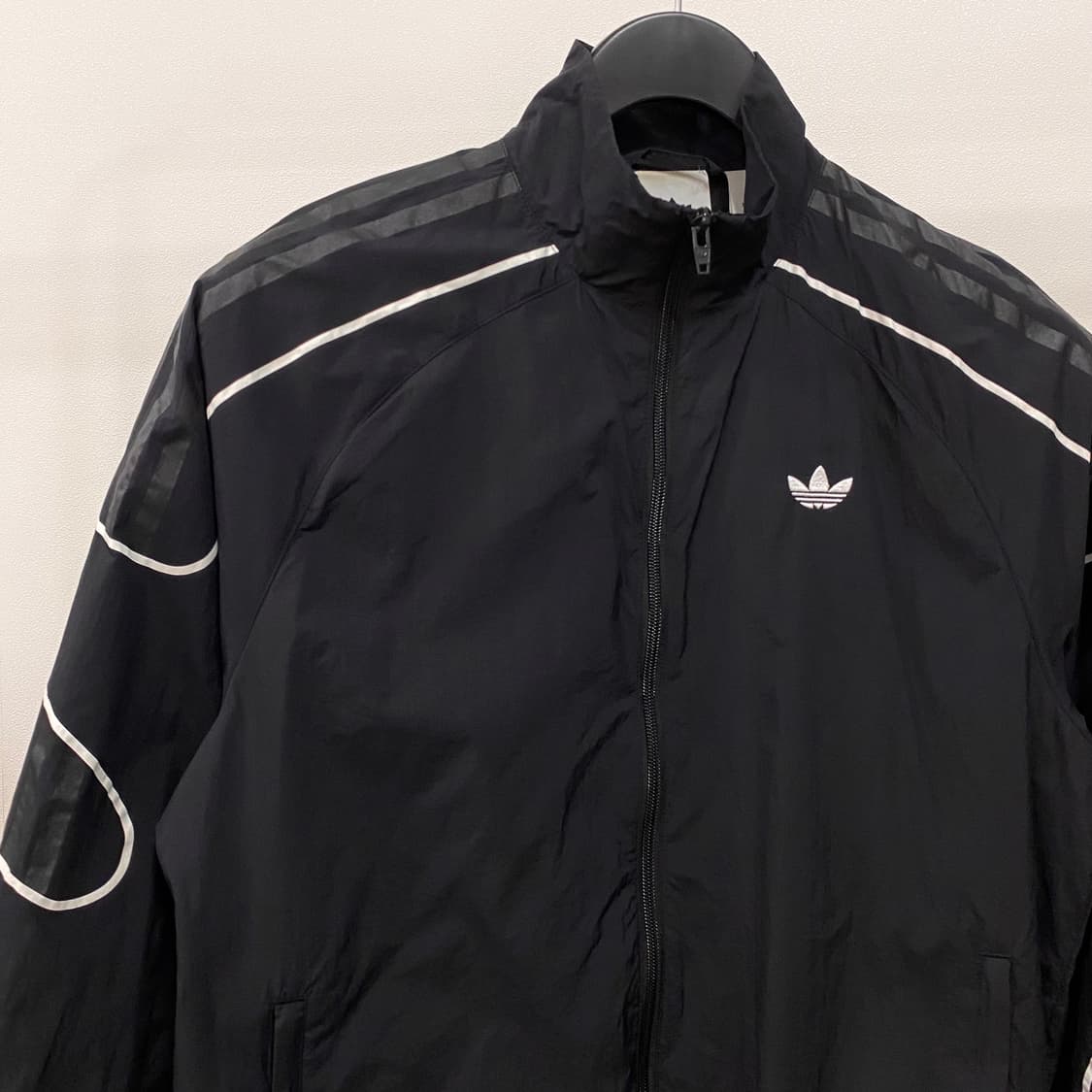 아디다스 플레임 스트라이크 우븐 트랙탑 양홍원착용 상품이미지4