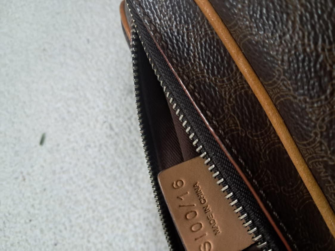 셀린느 트리오페 마카담 롤러백 상품이미지8