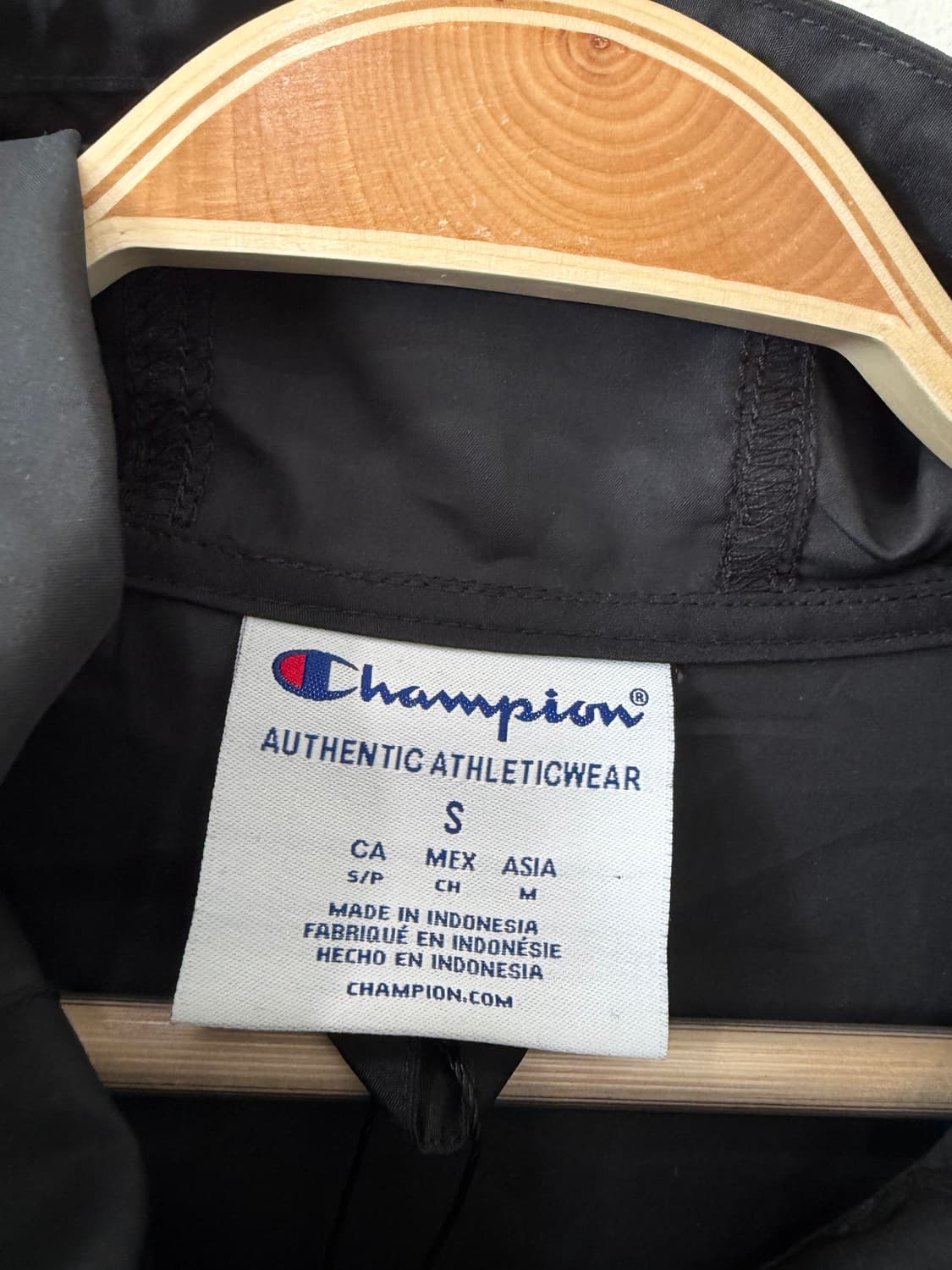 69. 챔피온 바람막이 상품이미지2