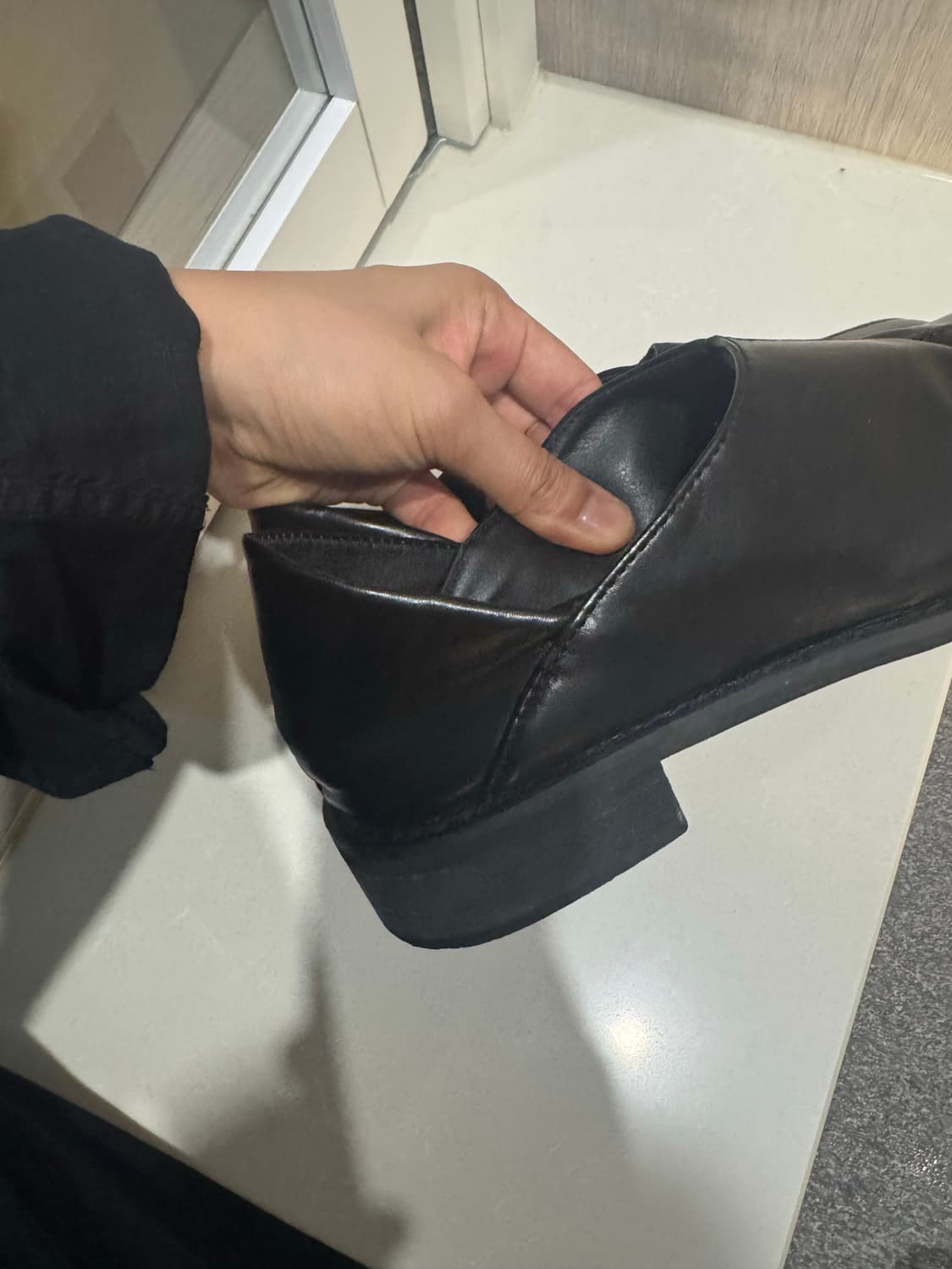 여성 스퀘어 스티치 절개 로퍼 플랫 단화 250 블랙 상품이미지4