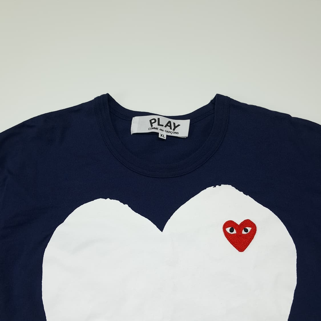 CK113 XL 꼼데가르송 일본판 하트 와펜 네이비 반팔 티셔츠 상품이미지2