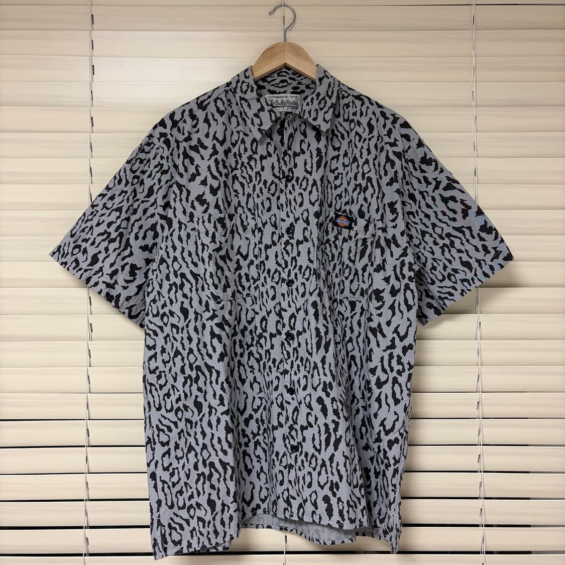 와코마리아 x 디키즈 레오파드 버튼업 반팔 워크 셔츠 그레이 M 상품이미지1