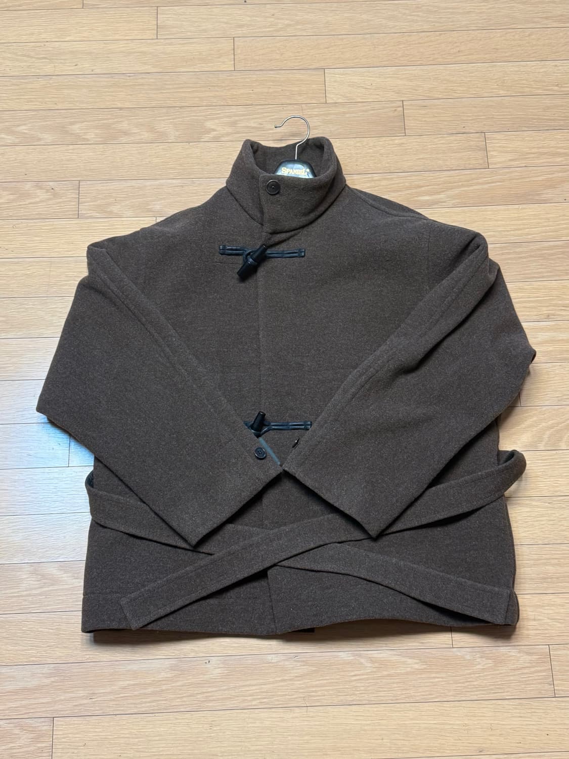 르메르 울 숏 배스로브 더플 코트 24FW 브라운 상품이미지3