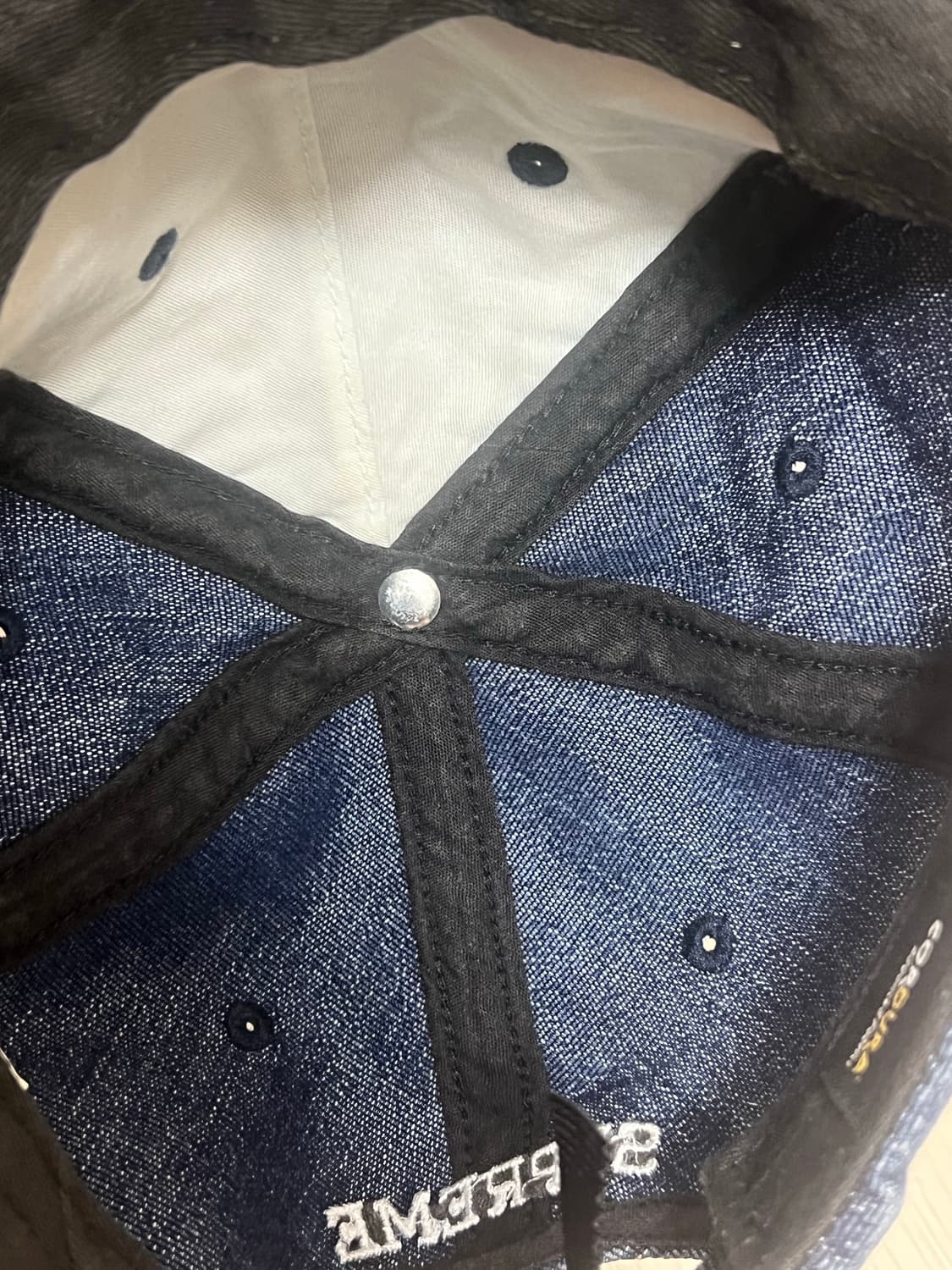 슈프림 코듀라 데님 스몰박스 24SS 볼캡 판매합니다! 상품이미지3