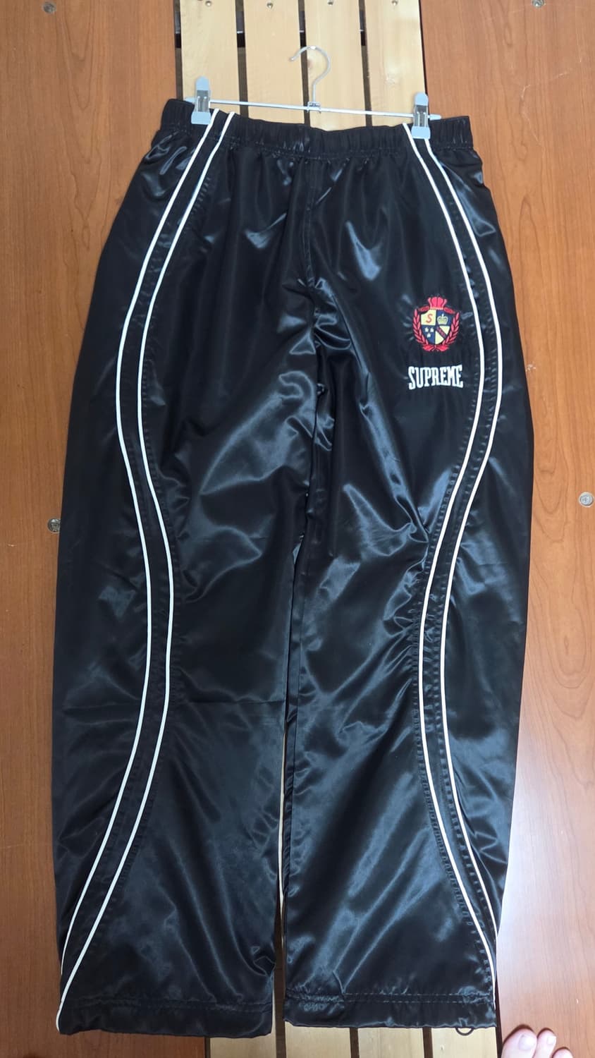 Supreme Satin Track Pant Black - 25SS 상품이미지1