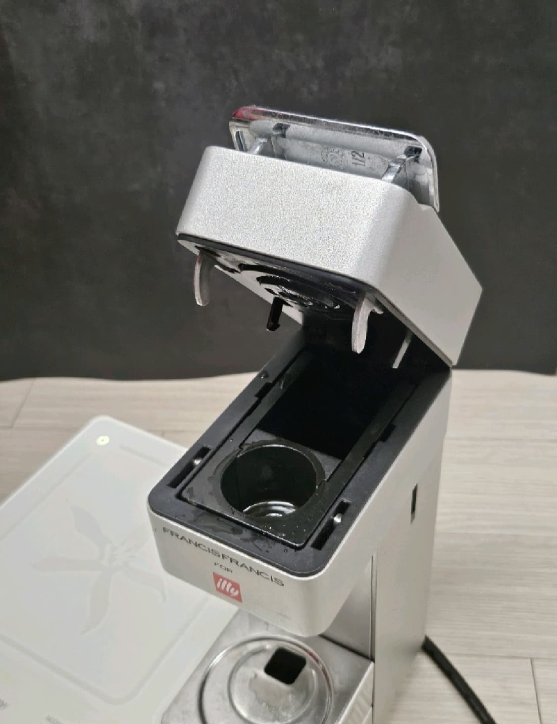 (정가 60만원대) 일리 illy 프란시스프란시스 Y1 캡슐감성커피머신 상품이미지4