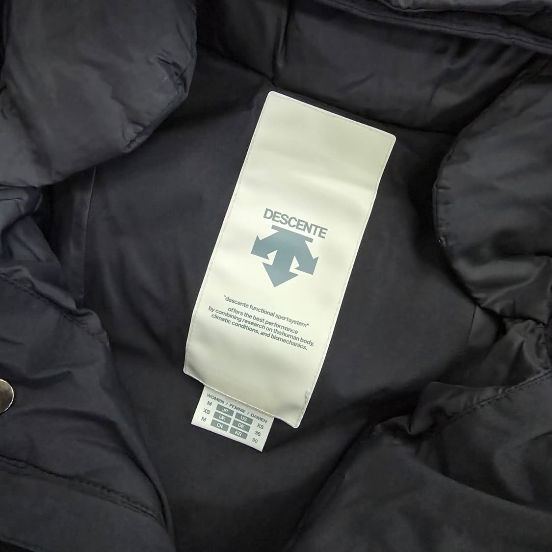 [90] 데상트 여성 후드 롱패딩 다운 점퍼 1223J2 상품이미지4