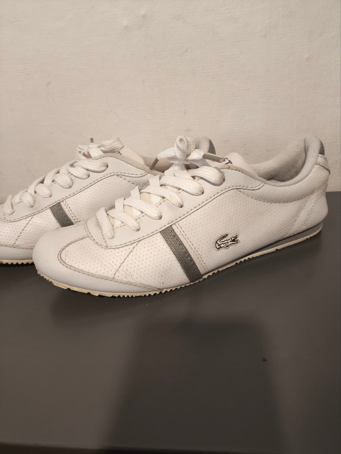 245mm 라코스테 스니커즈  상품이미지2
