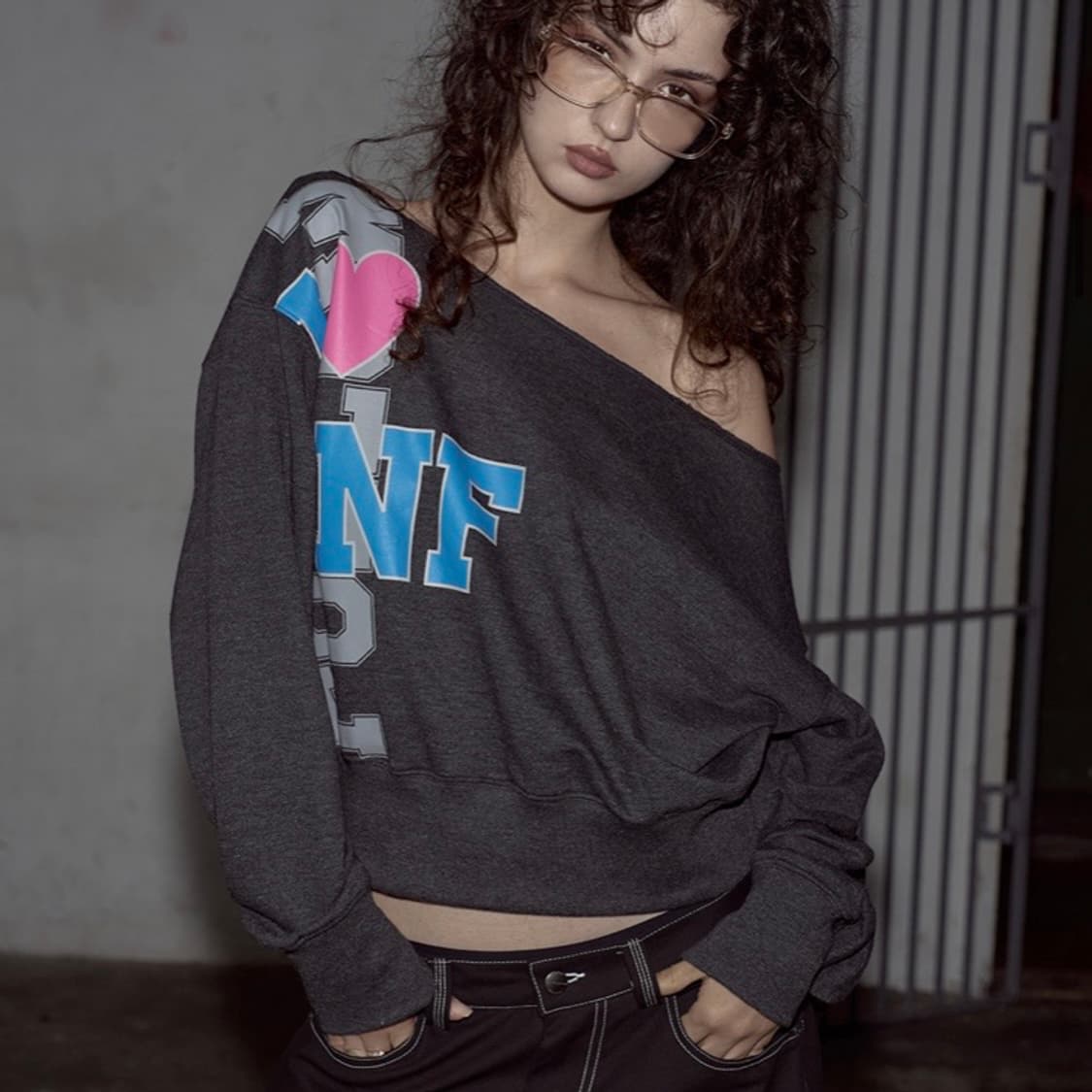 플리즈노팔로우 I LOVE PNF Logo SweatShirt  상품이미지2