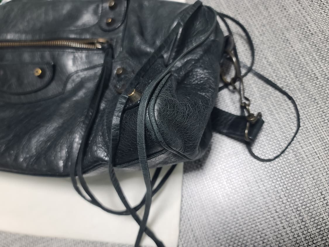 발렌시아가 모터백 트위기 숄더백 상품이미지4