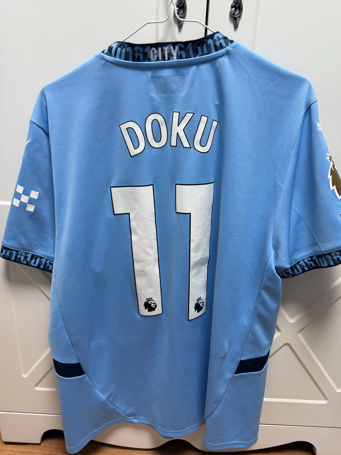 24-25 맨시티 도쿠 유니폼 상품이미지2