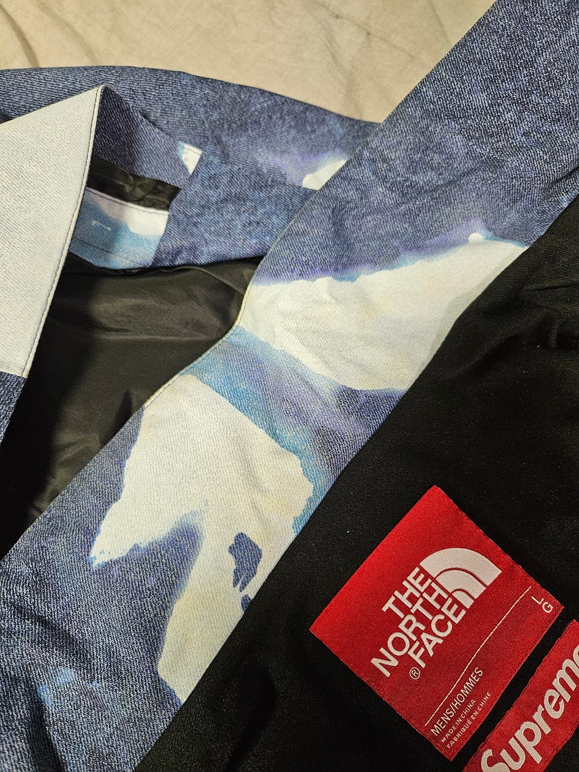 [L]슈프림x노스페이스 블리치드 데님 프린팅 마운틴 자켓 인디고 상품이미지6