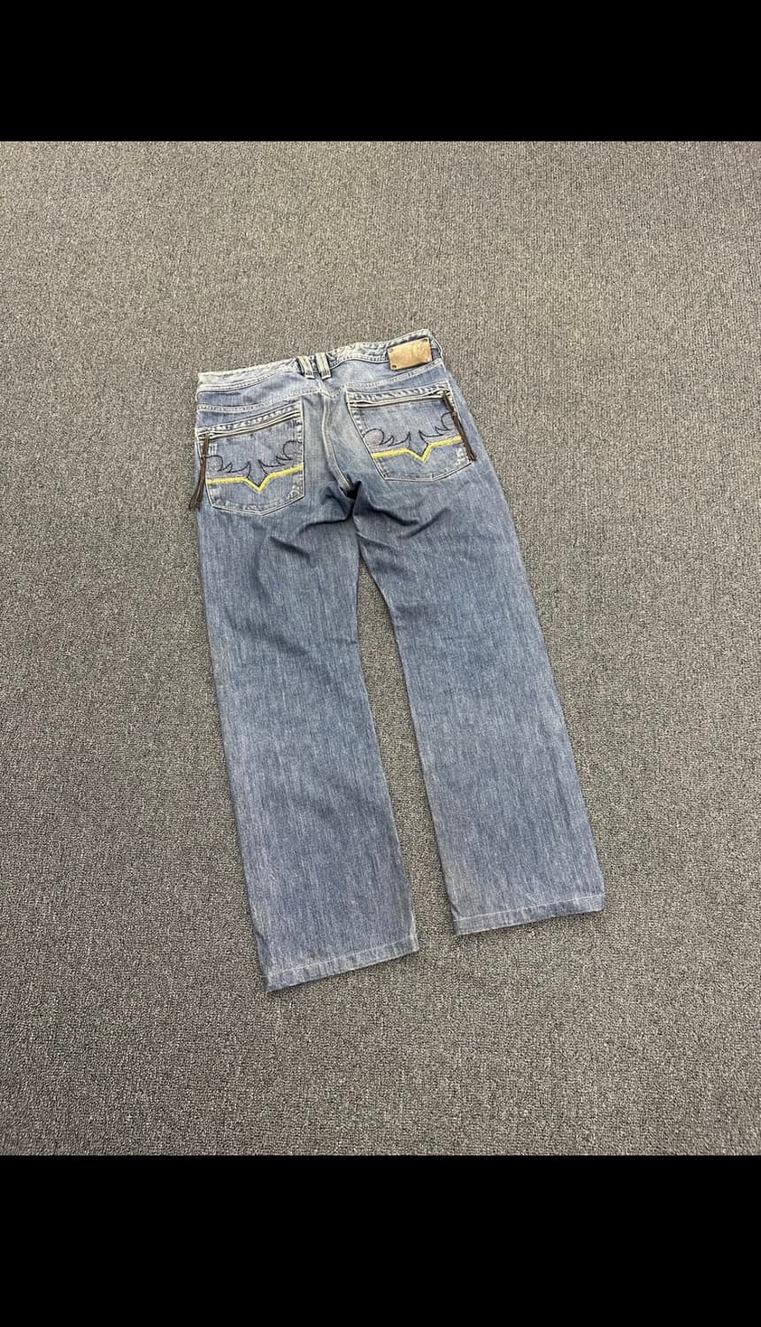디젤 빈티지 워싱 자수 데님팬츠  상품이미지3