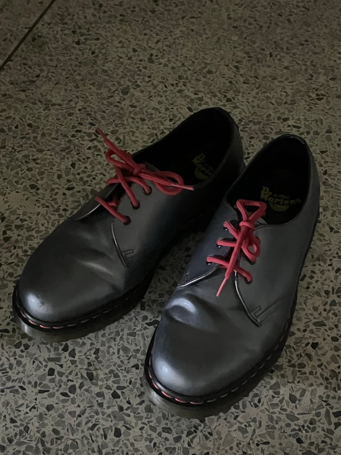 닥터마틴 크리스마스 에디션 3홀 상품이미지2