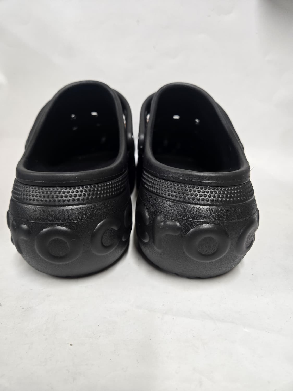 크록스 클래식 크러쉬 블랙 샌들 키티 지비츠 장식 M7.W9 상품이미지4