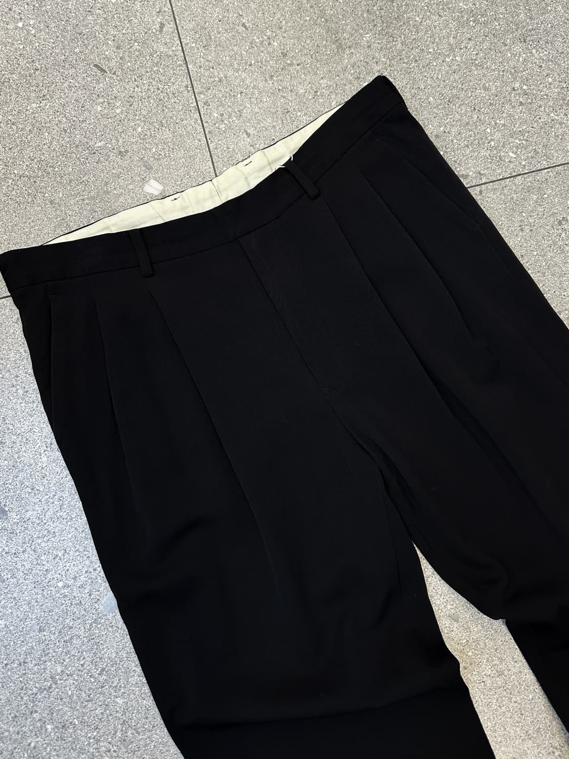 우루 도쿄 17AW 투턱 슬랙스 상품이미지2