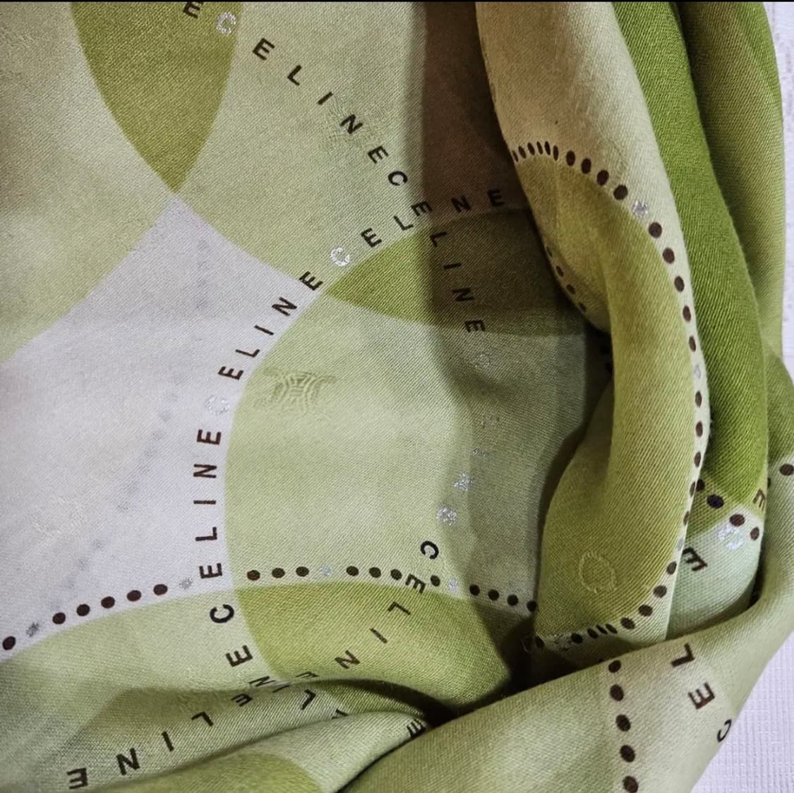 정품 셀린느(CELINE) 로고 올오버 손수건 상품이미지4