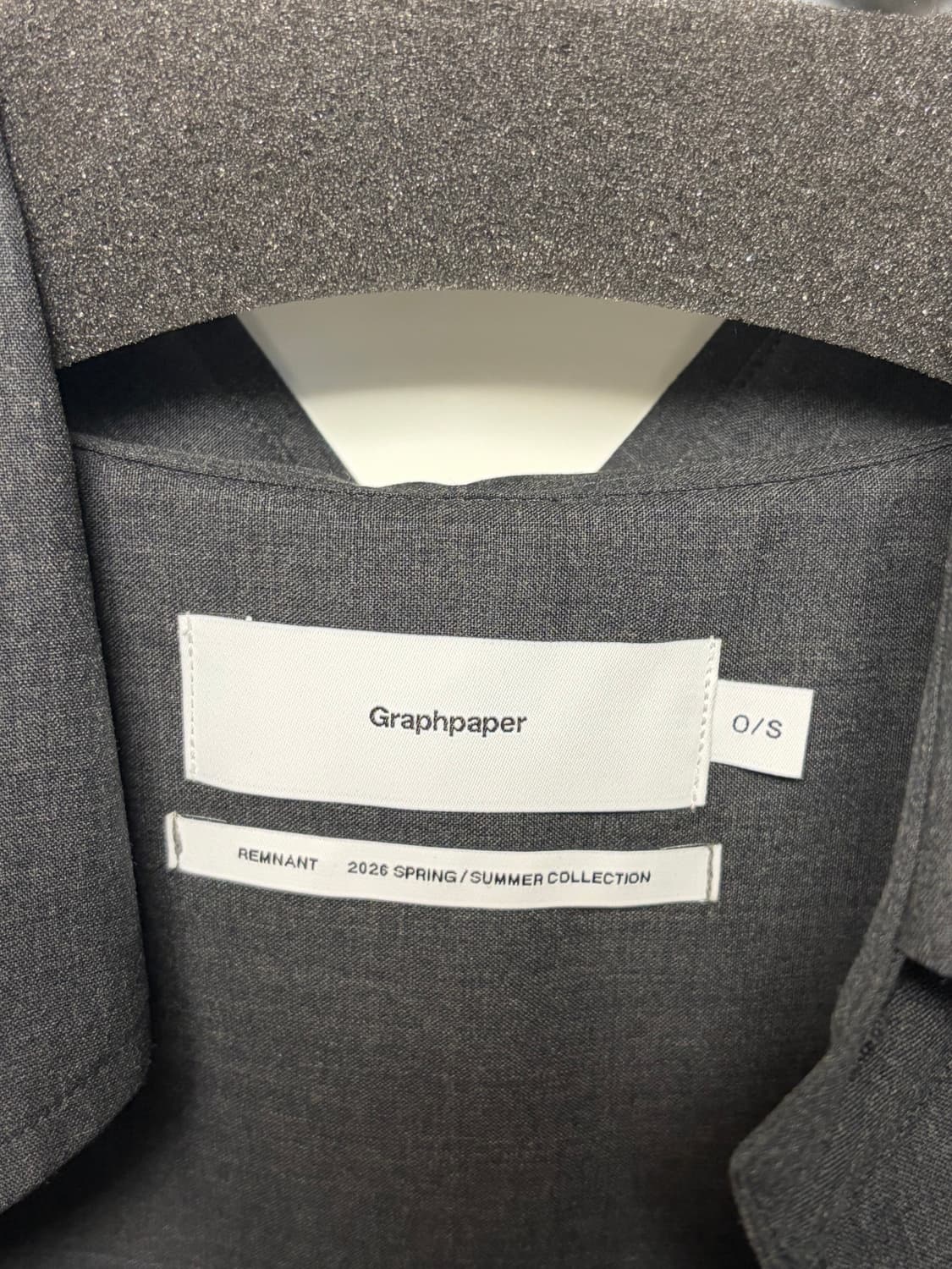 [OS] 그라프페이퍼 컬렉션 차콜 오버사이즈 셔츠  상품이미지3