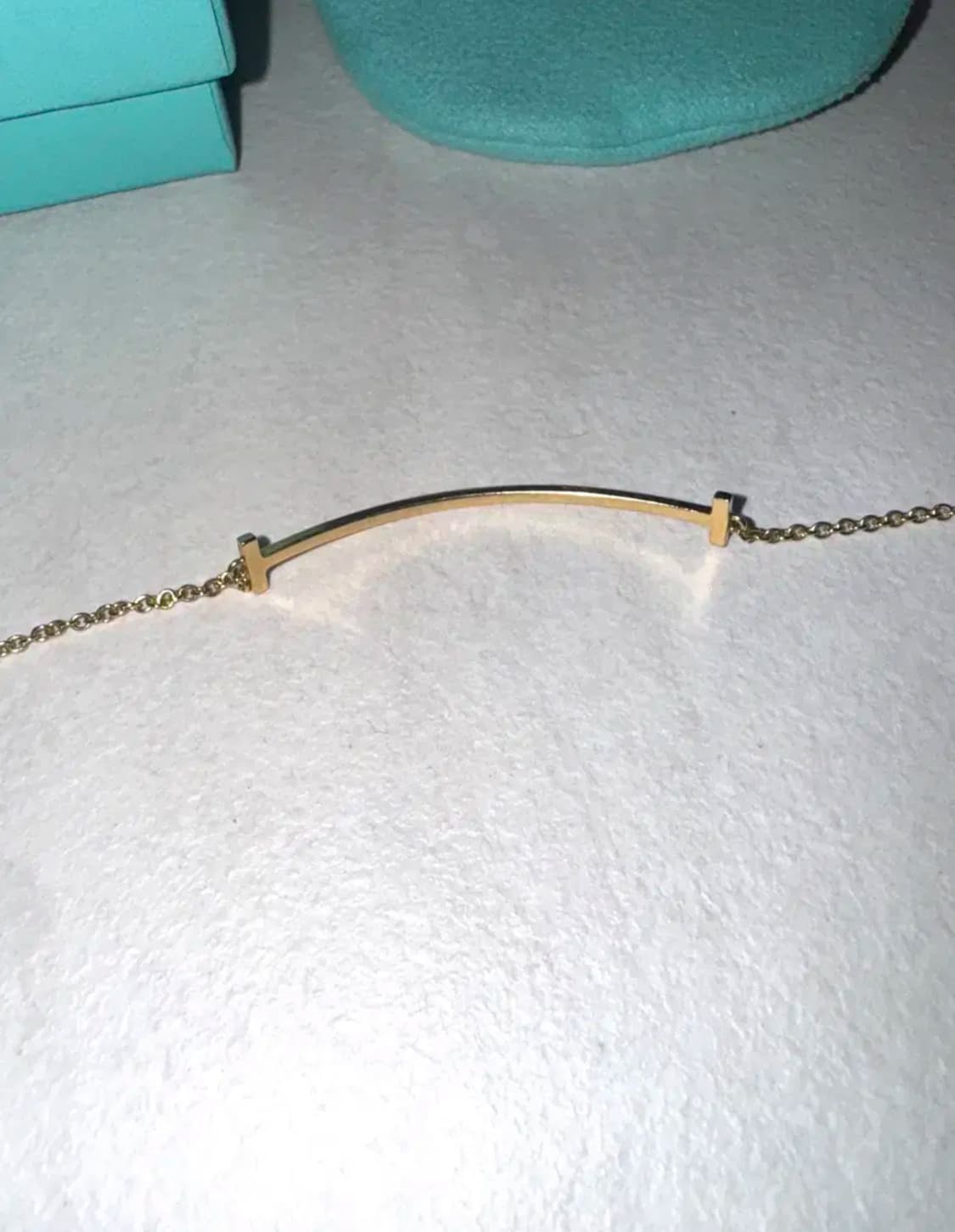 티파니앤코 T 스마일 팔찌 옐로우 골드 상품이미지4