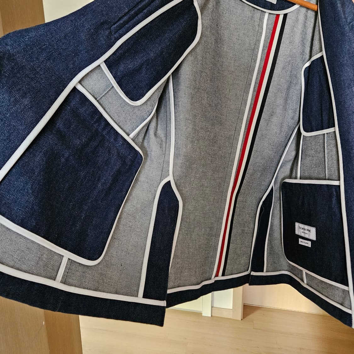톰브라운(Thom Browne) 데님 코튼 트윌 블레이저 2 상품이미지10