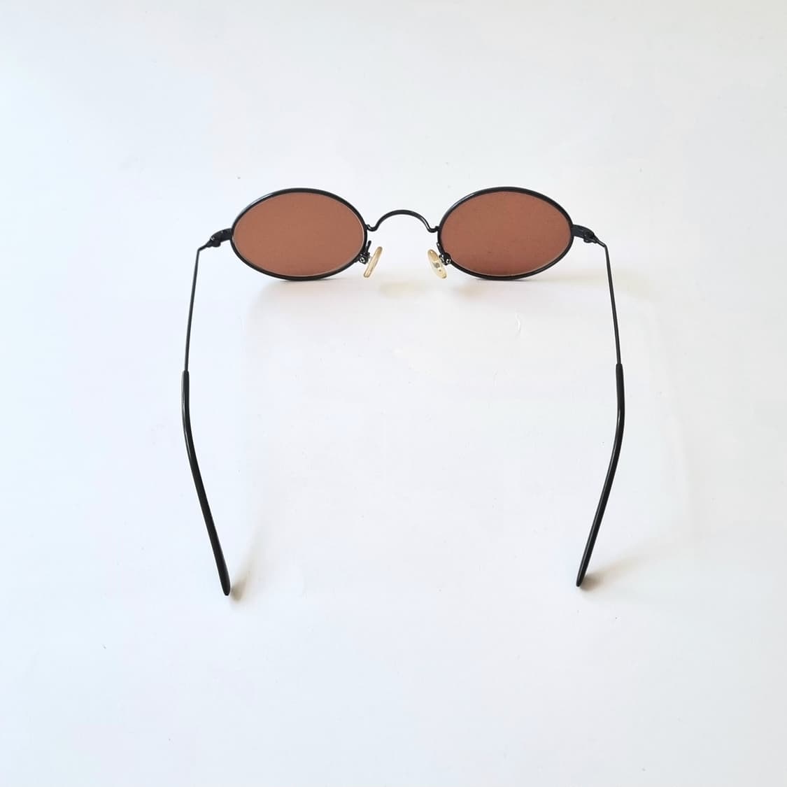 데드스탁 빈티지한 무드의 오벌 프레임 틴트 선글라스 802 상품이미지6