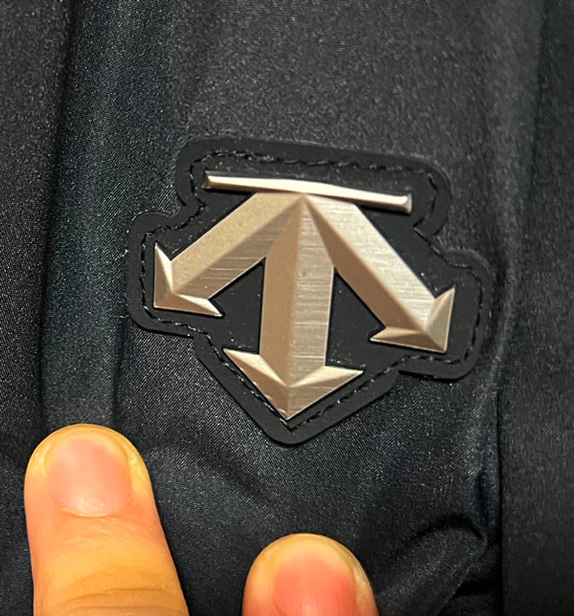 데상트 스위스 아우디 스키 후디 우븐자켓 남자 바람막이 새상품 M 95 상품이미지5