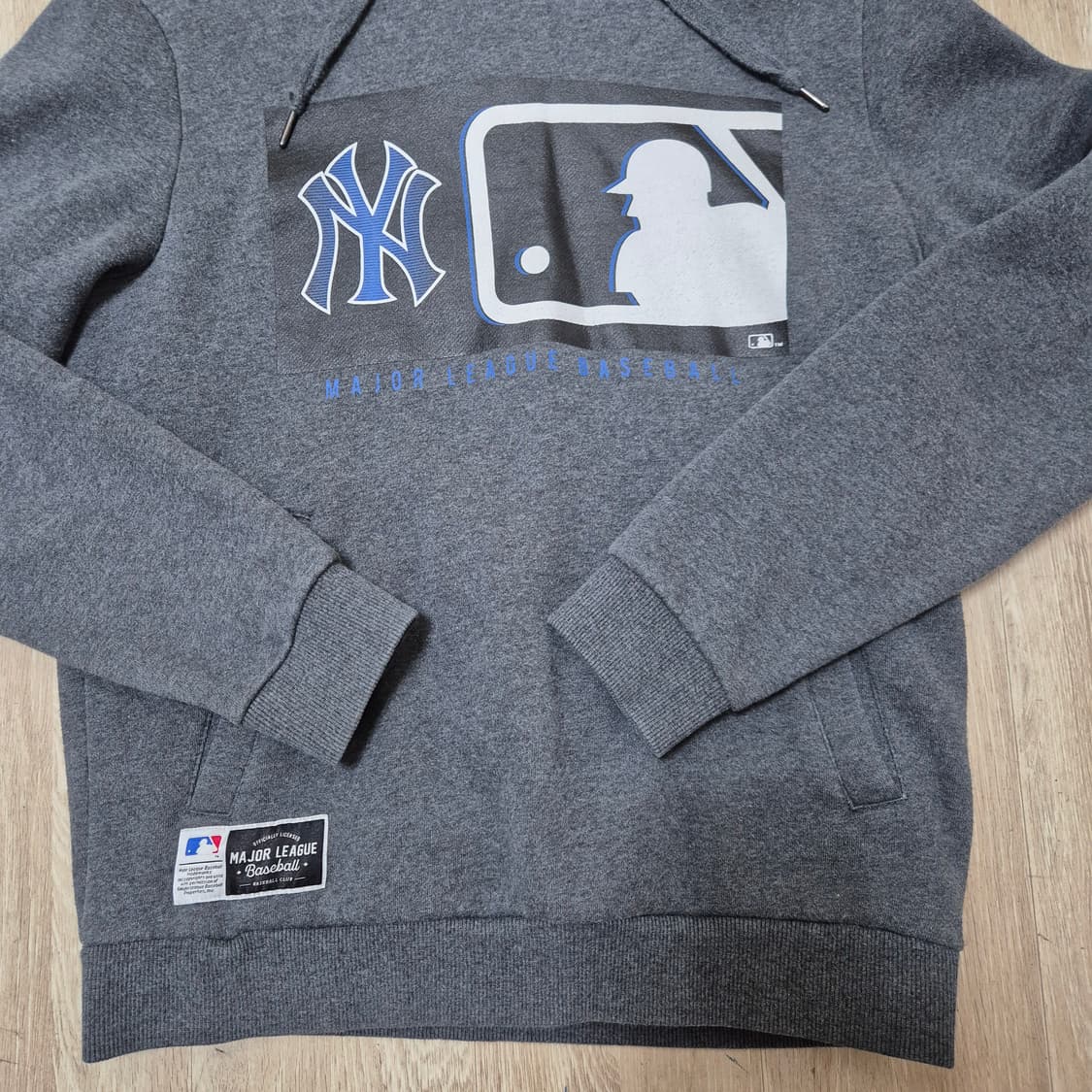 MLB 엠엘비 빅프린팅 남성 기모 후드티 상품이미지3