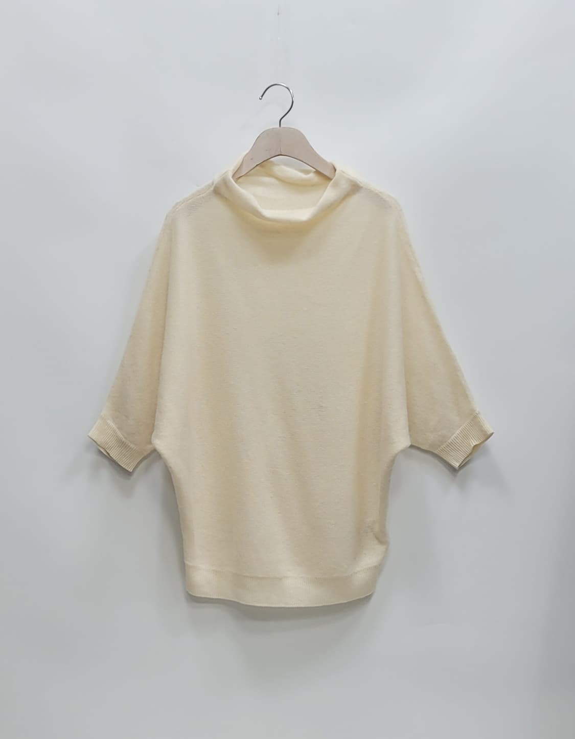 캐시미어 100% 무지 가오리 오버핏 니트 / 여 FREE 아이보리
 상품이미지1